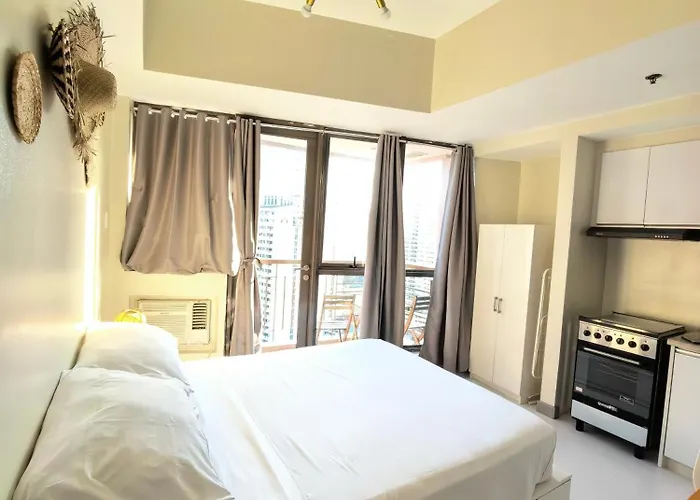 Isla By Lakbay Urban Living Makati