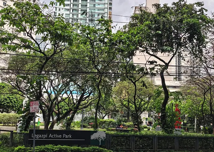 Isla By Lakbay Urban Living Makati Aparthotel Manila